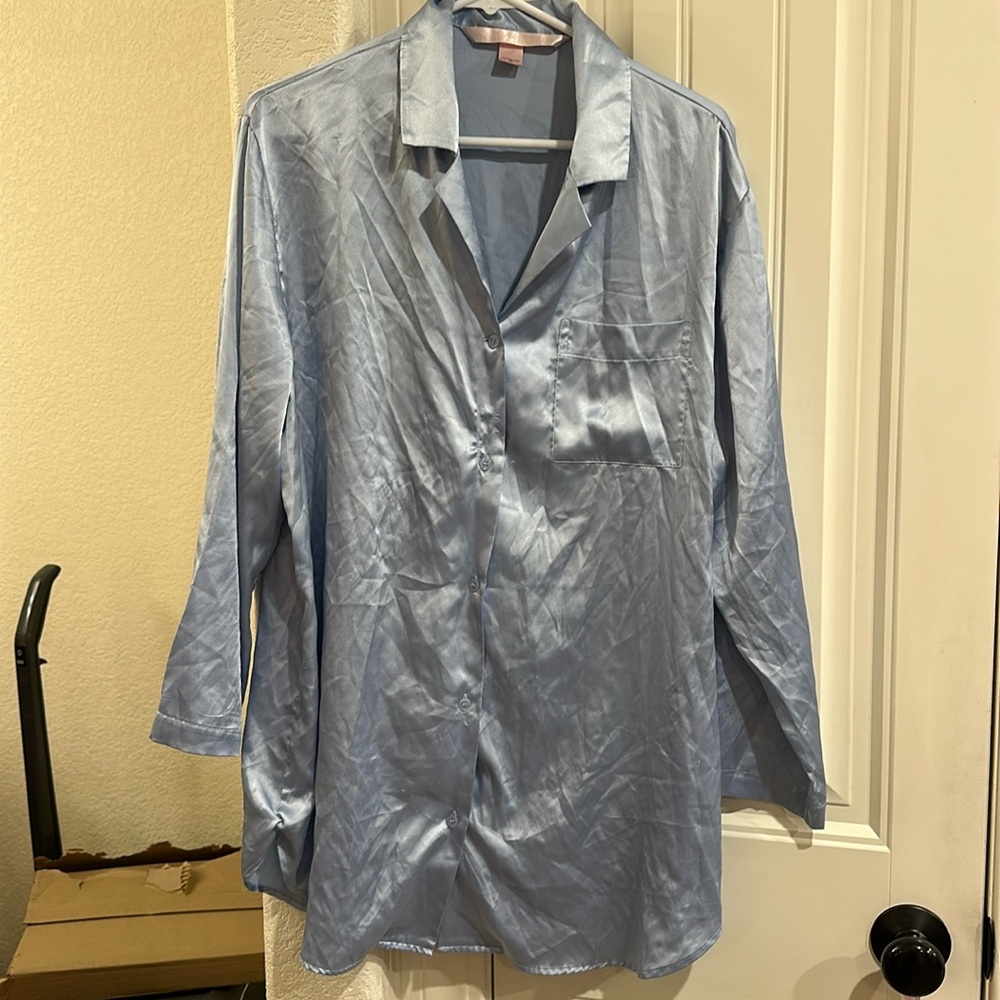 Medium Victoria’s Secret satin nightshirt